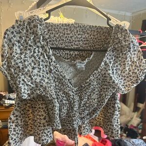 Smocked Floral Peplum Crop Top - Black & White